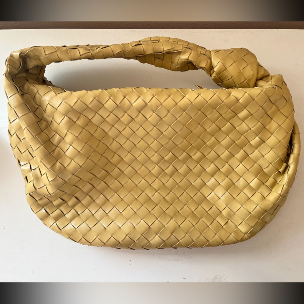 100% AUTHENTIC NWOT BOTTEGA VENETA SMALL JODIE